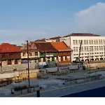 Hotel Dequr Jakarta Kota