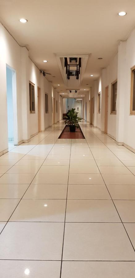 Dequr Kota 2* Jakarta