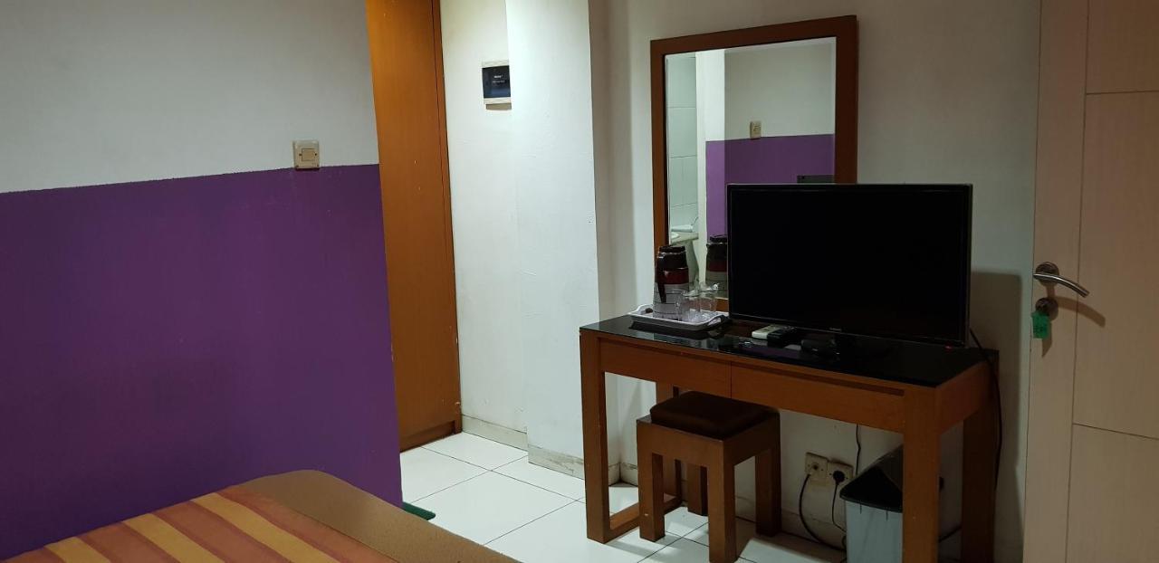 Dequr Kota Hotel Jakarta
