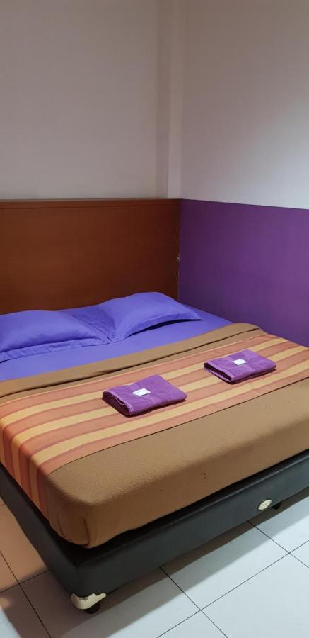Dequr Kota Hotel 2*