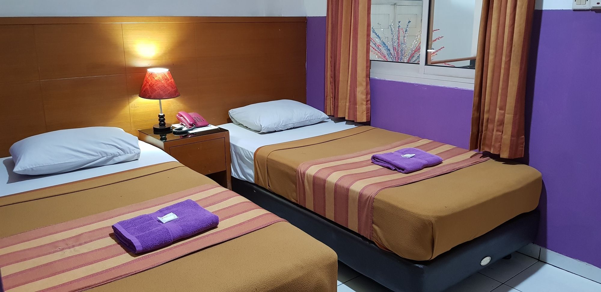 Dequr Kota 2* Jakarta